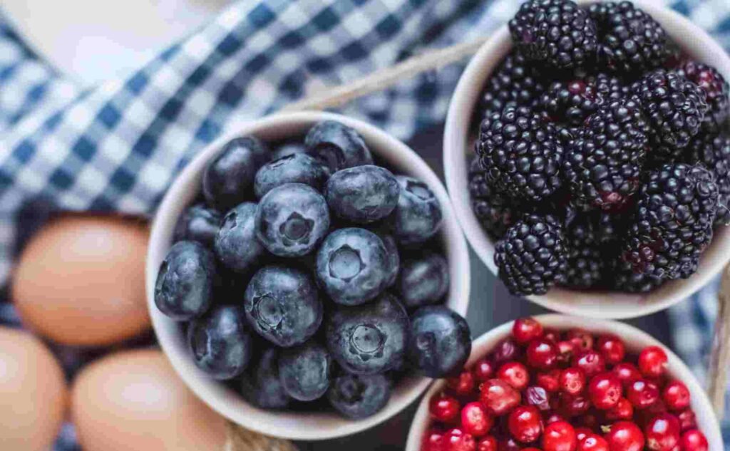 Berries for summer diets